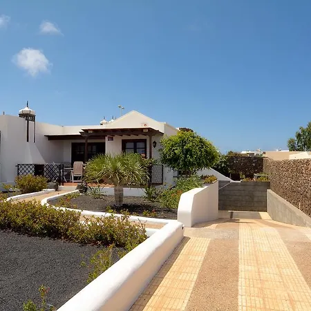 فيلة Casa 2 *